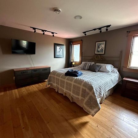 Paradise Acres Ranch Nanoose Bay Экстерьер фото